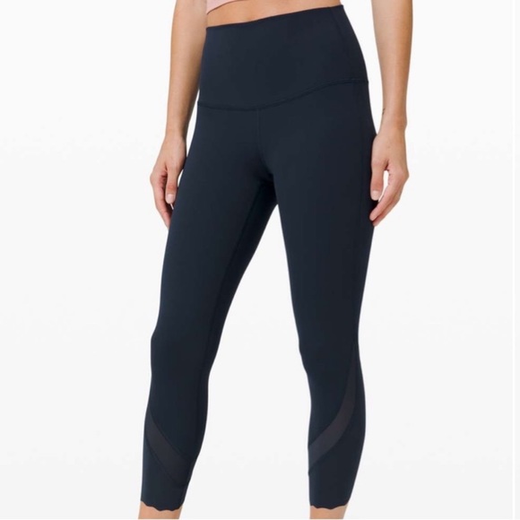 lululemon athletica Pants - 💥FINAL$💥Lululemon Wunder Under High-Rise Crop 23" Scallop Full-On Luxtreme 6